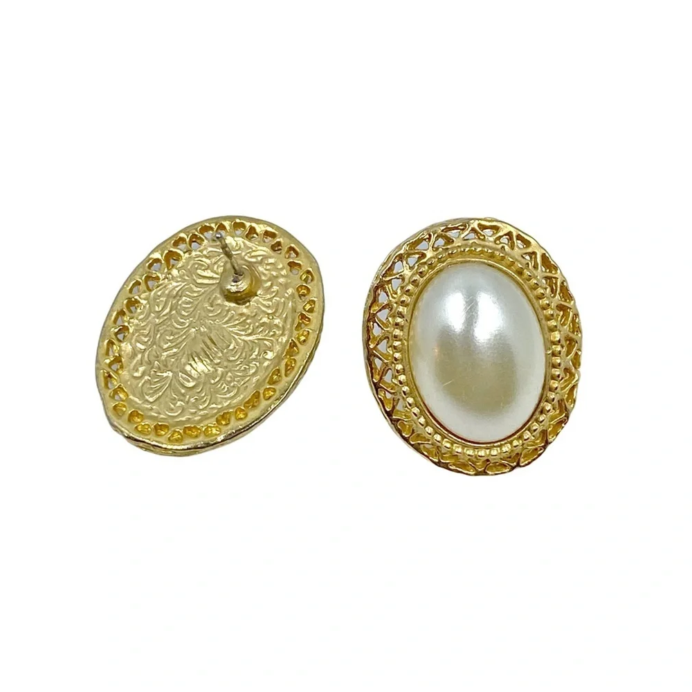 Vintage Gold Baroque Pearl Earrings - 1” x 0.75”